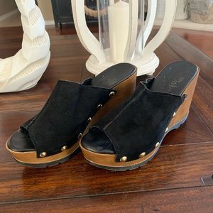 Callisto of California Black Wedge Sandal size 8.5